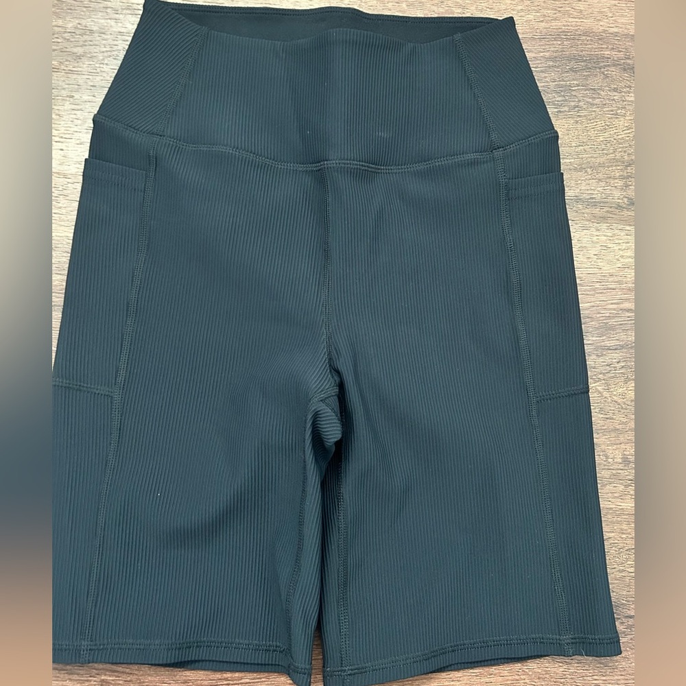 Skechers Stretched Ribbed Bike shorts. Woman’s size small.